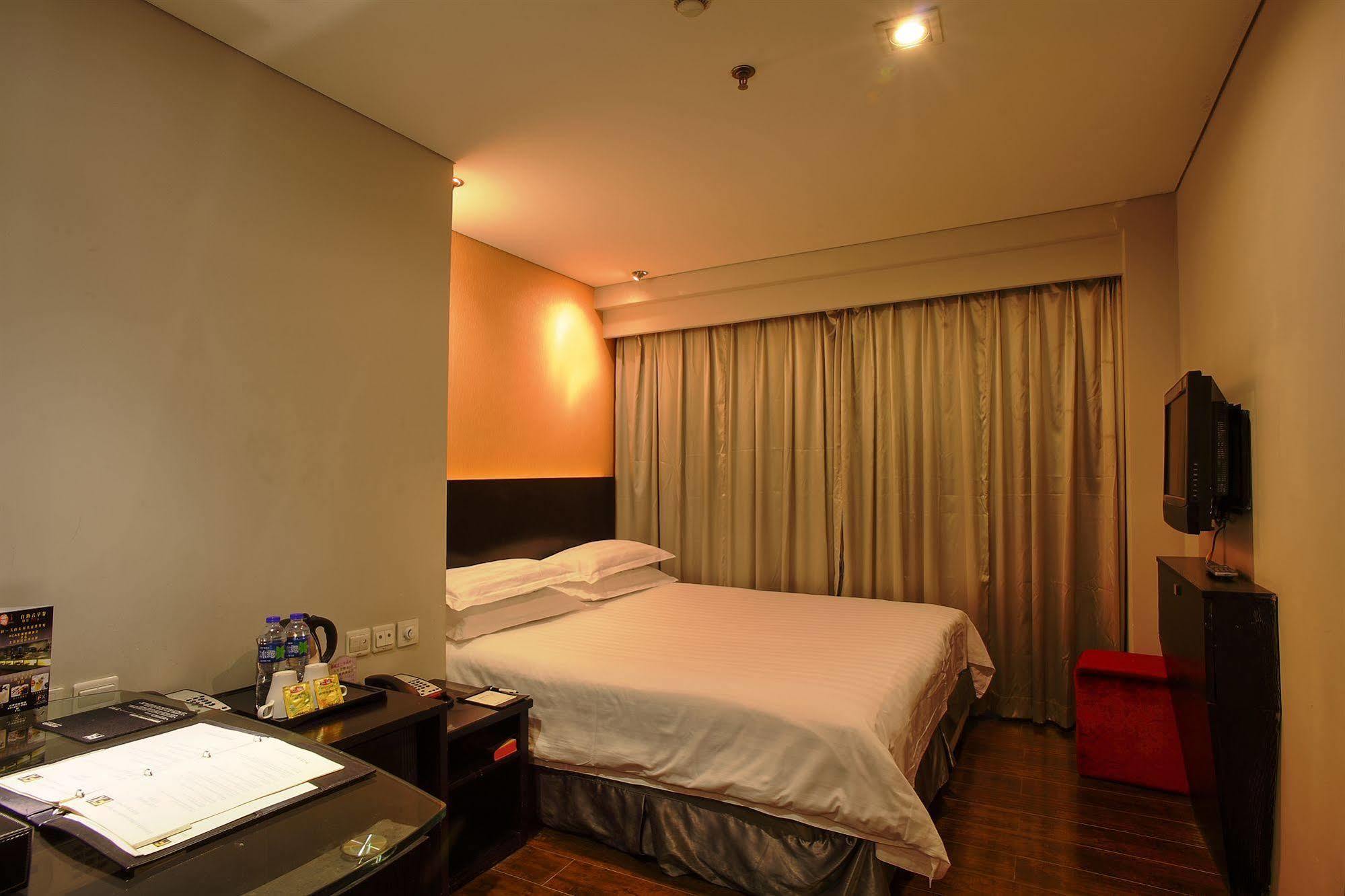 Fx Hotel Xujiahui - Shanghai Stadium Branch Εξωτερικό φωτογραφία
