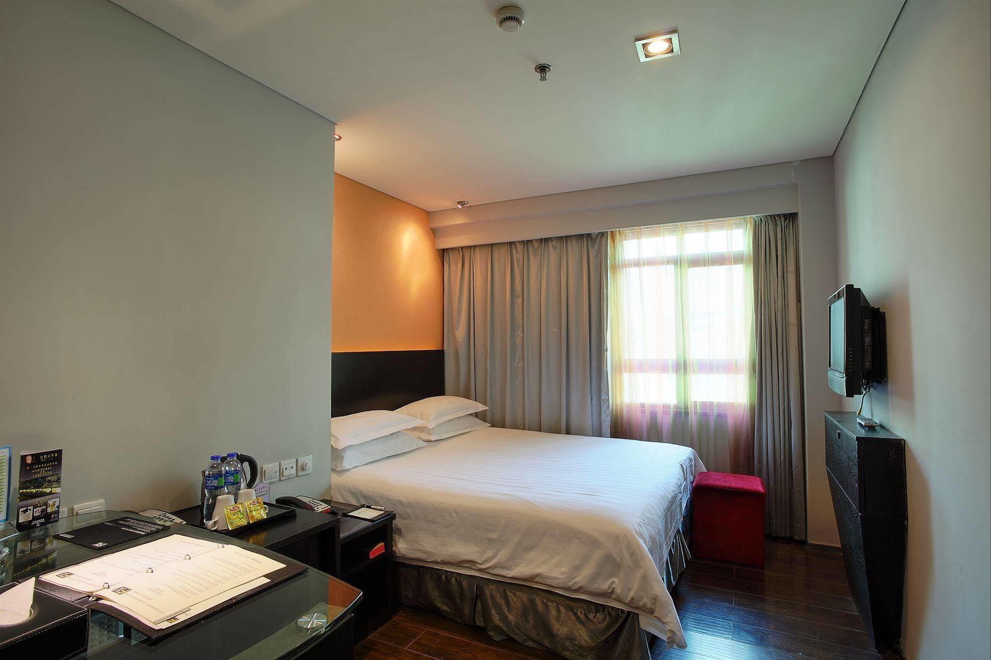 Fx Hotel Xujiahui - Shanghai Stadium Branch Εξωτερικό φωτογραφία